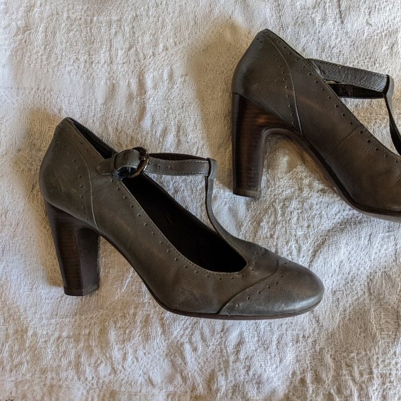 Aldo Leather Mary Jane T-strap heels - Picture 2 of 6
